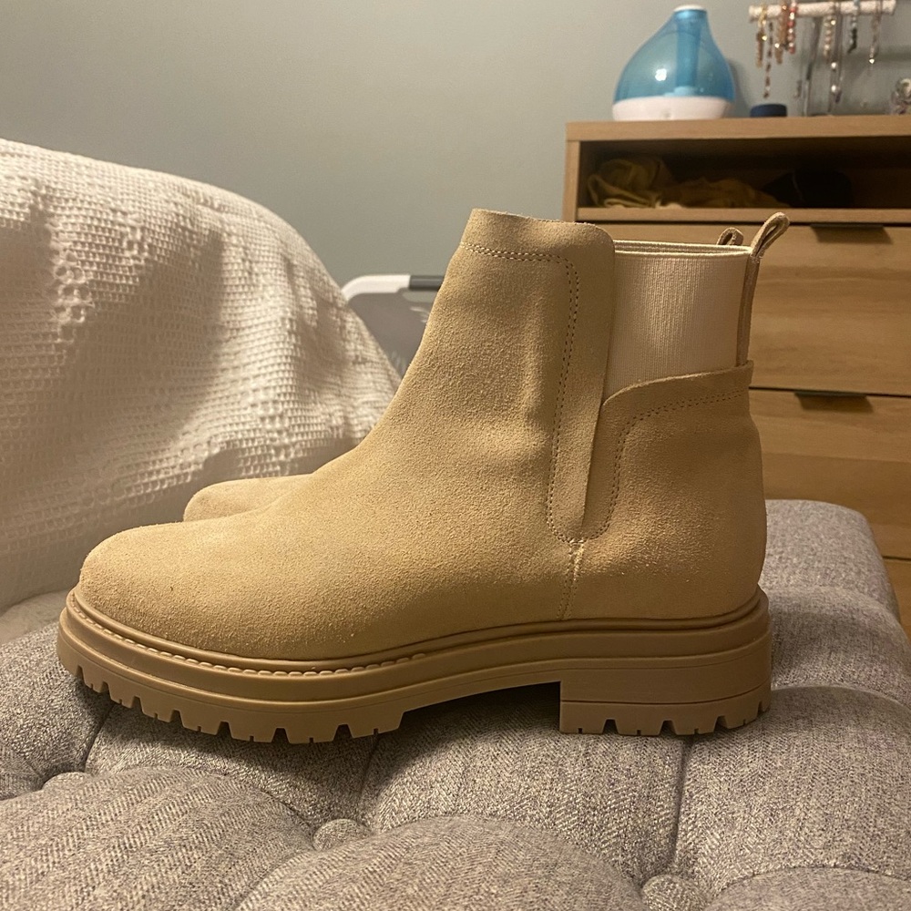 Steve Madden Boots